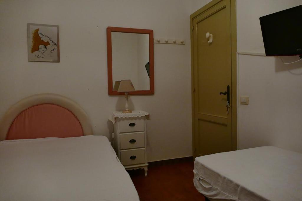 Pm 5 Via Sicilia Guest House Альгеро Екстер'єр фото